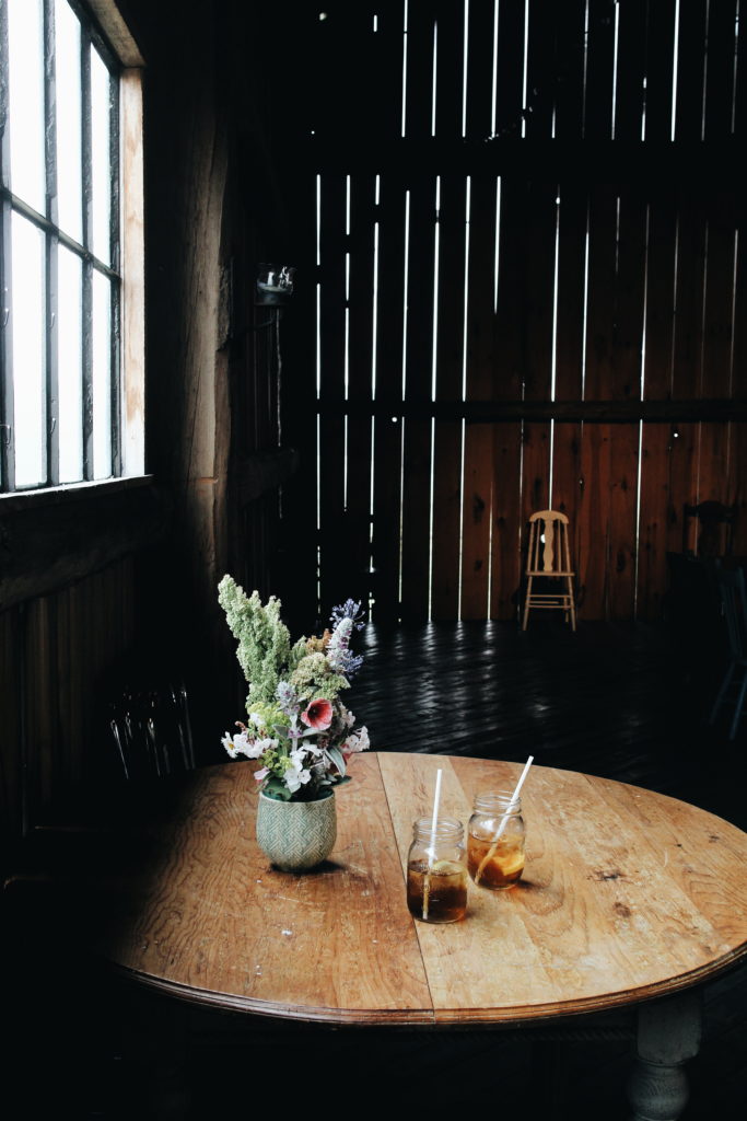 South Pond Farms: Floral Arrangement + Iced Tea