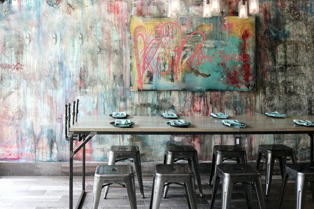 Descendant Pizza : Interior, communal table