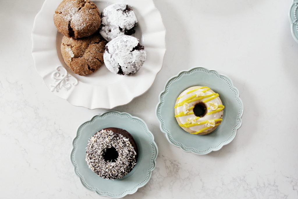 Sorelle & Co: Ginger Molasses Cookies + Crinkle Chocolate Cookies
