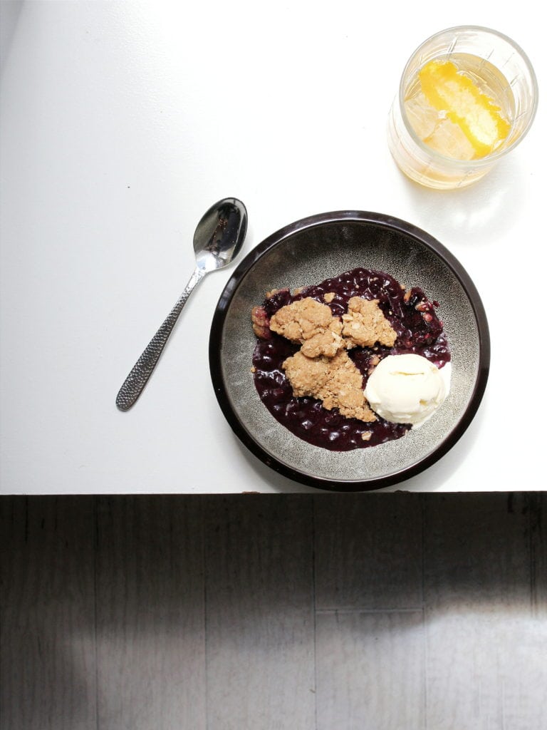 The Chase Fish and Oyster : Blueberry Crumble