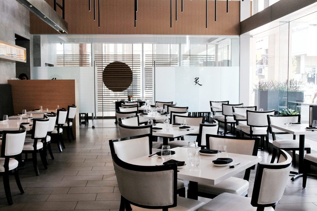 Miku Toronto: Interior