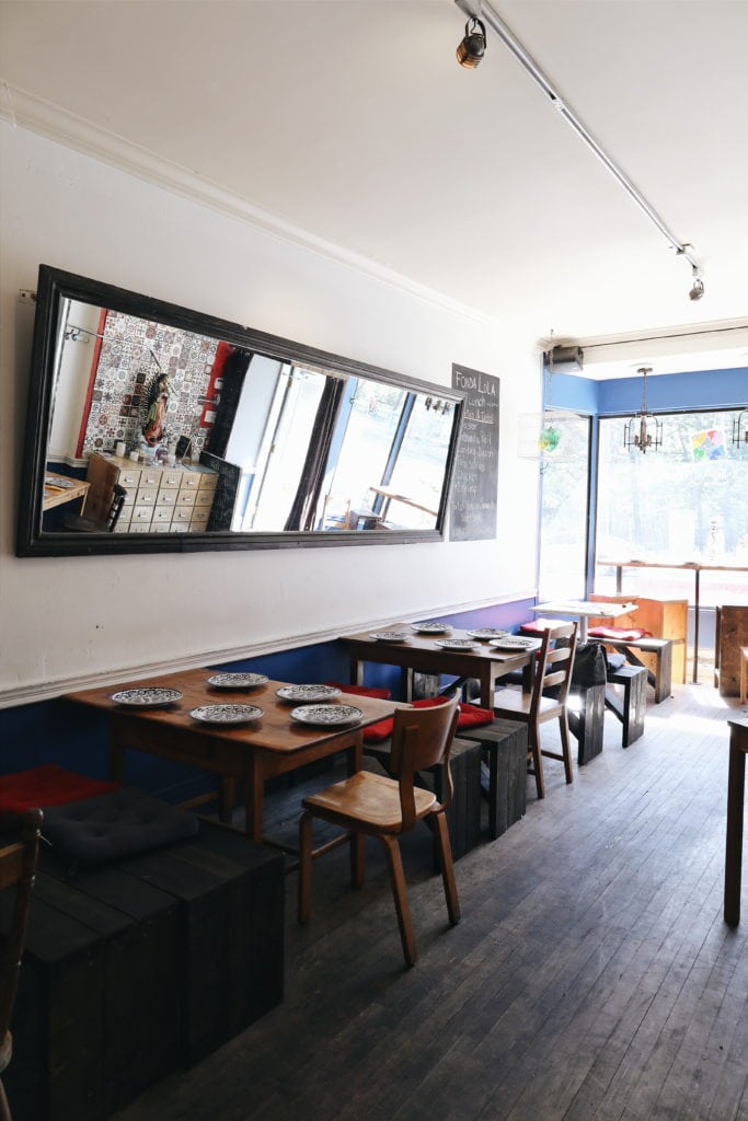 Fonda Lola: Interior
