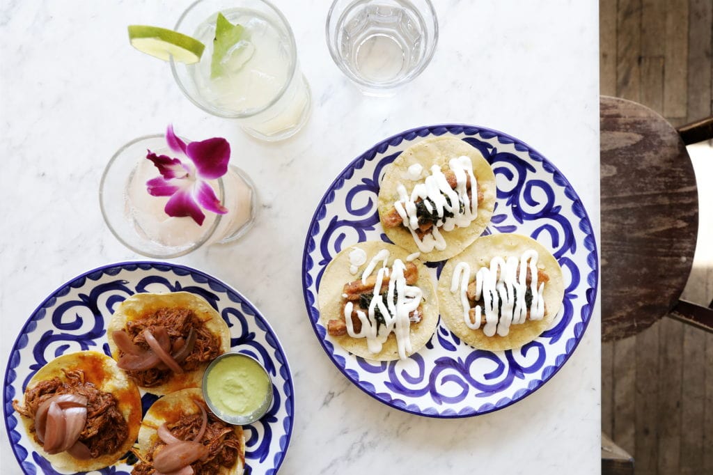 Fonda Lola: Pollo Loco + Taco De Tofu Sofrito