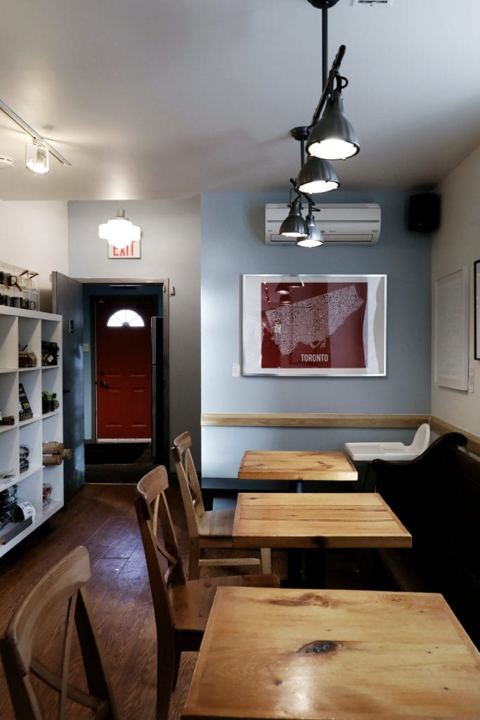 Red Bulb Espresso Bar: Interior, back seating area