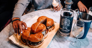Belfast: Muriel's Cafe & Bar, order up burger's from Pablo's next door