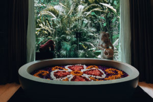 Bali, Ubud: Udaya Resort & Spa Flower Bath