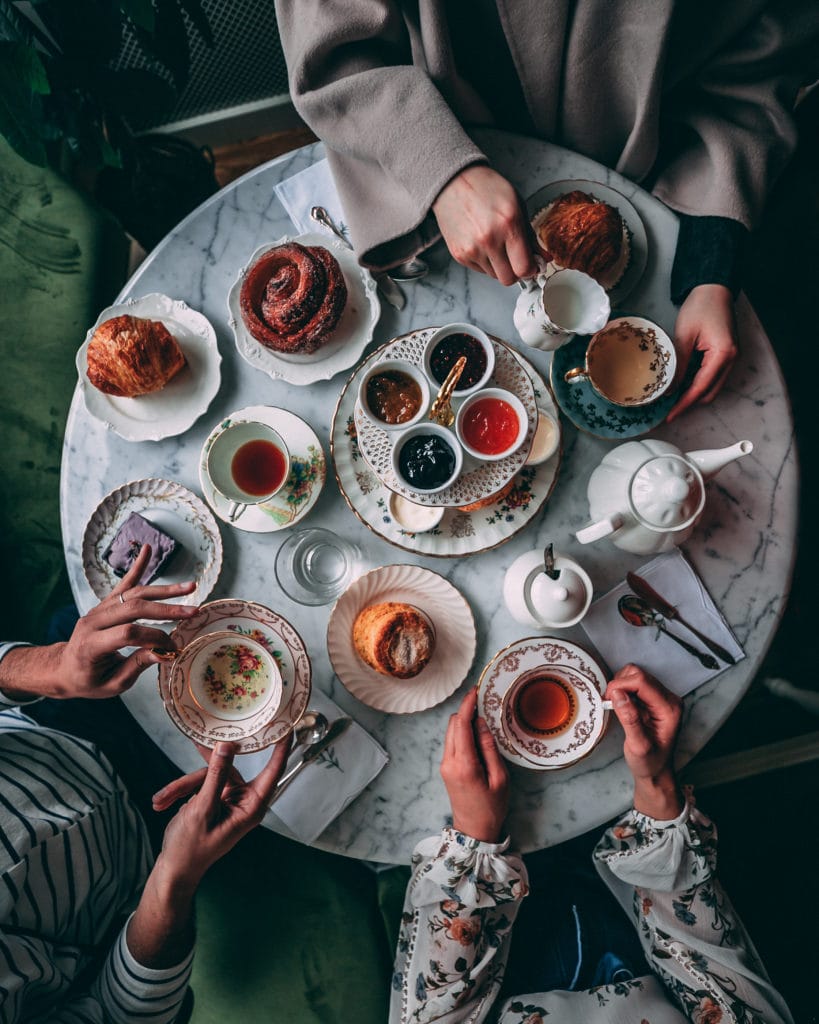 Kitten and the Bear: Afternoon Tea Service Now Only on Weekends