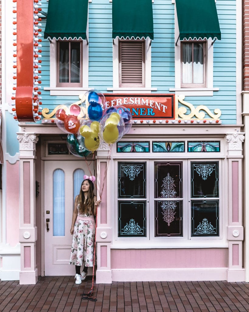 Disneyland: Stay at a Disneyland Resort and Get In One Hour Early