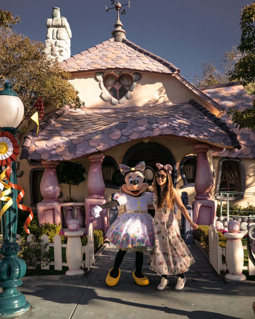 Disneyland: Meeting Minnie Mouse