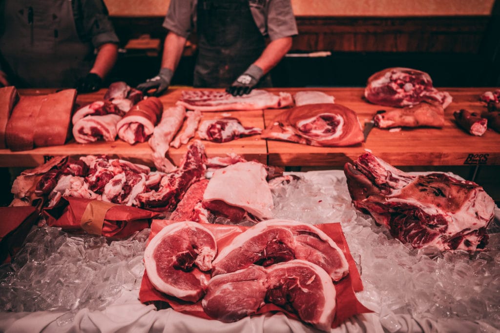 Cochon 555 Banff: Silent Auction for Tamworth/Mulefood Cross Heritage Pig to Support Piggy Bank charity