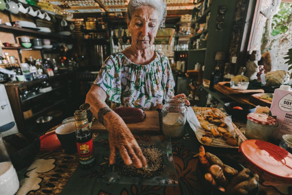 Tahiti: Cooking Lesson from Evy Hirschon Vegan Food Writer