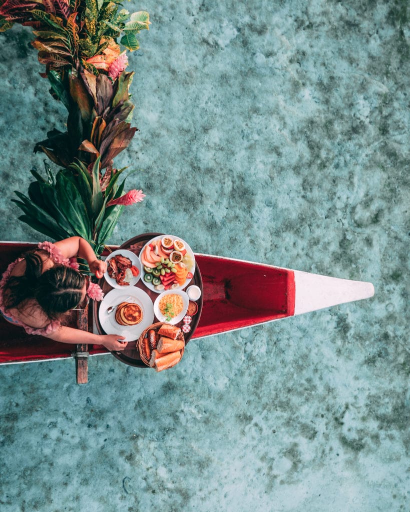 Tahiti: Le Taha'a Island Resort And Spa Canoe Breakfast