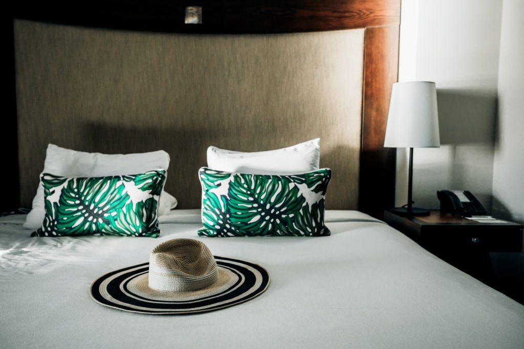 Tahiti: Black Pearl Beach Resort Room