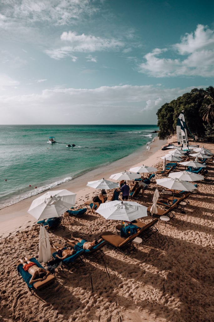 Elegant Hotels: Waves Hotel & Spa Beach