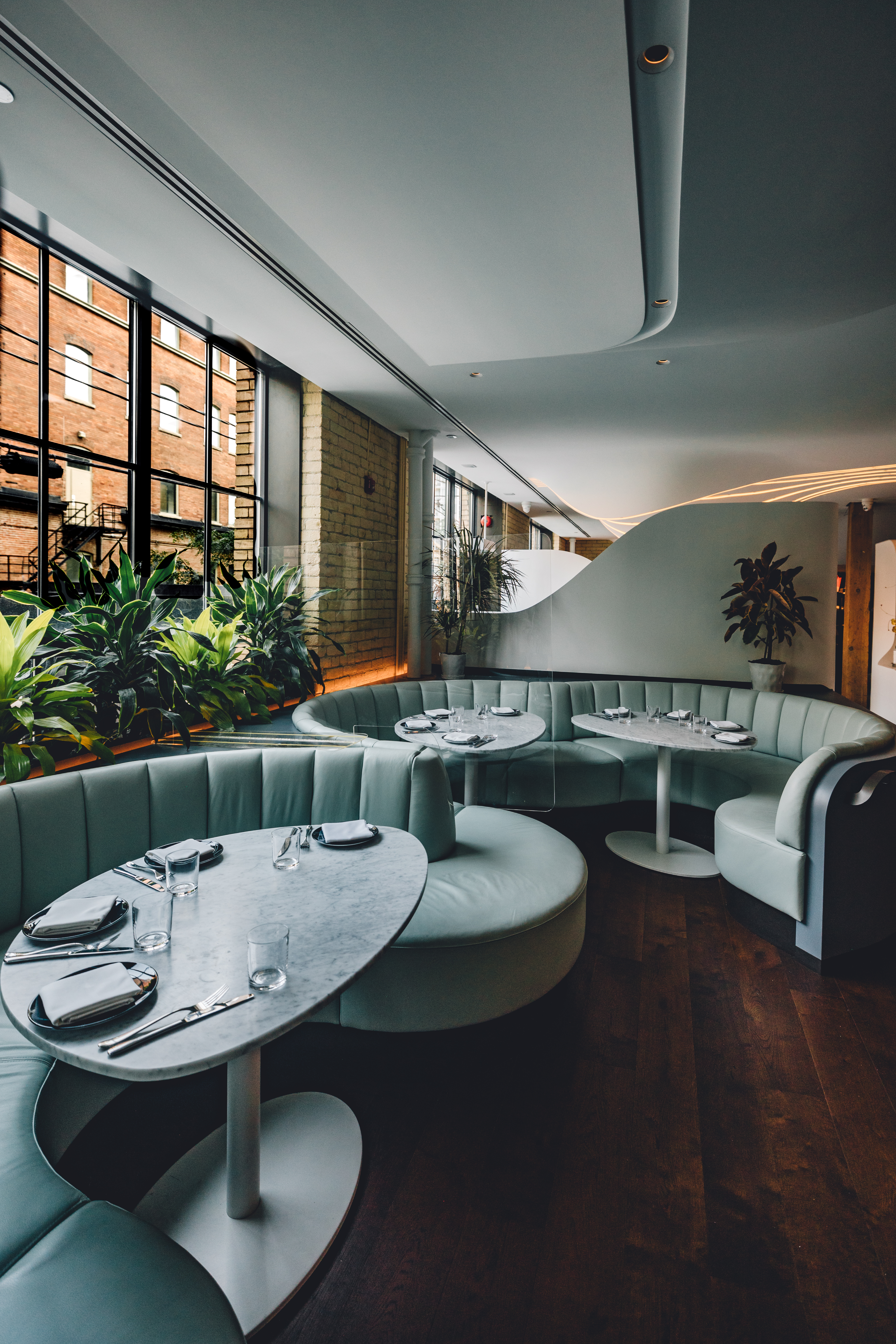 Cute Restaurants Toronto: Vela Toronto Interior